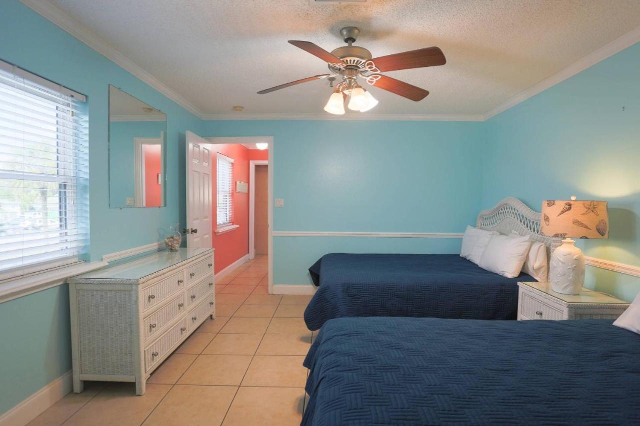 100 - Las Brisas St. Pete Beach Exterior photo